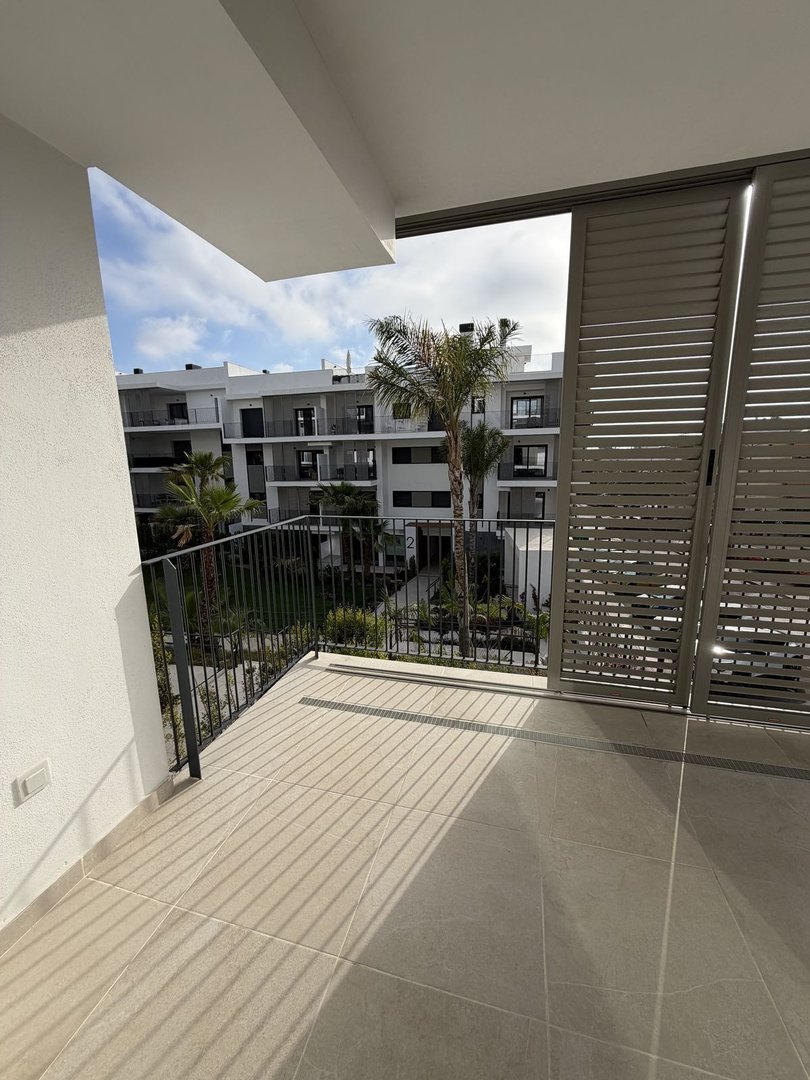 3 Bed Middle Floor Apartment in Estepona