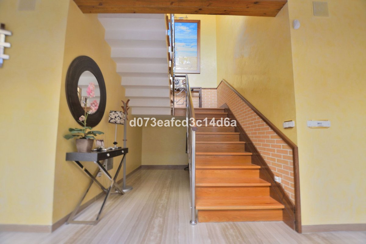 4 Bed Detached Villa in Ronda