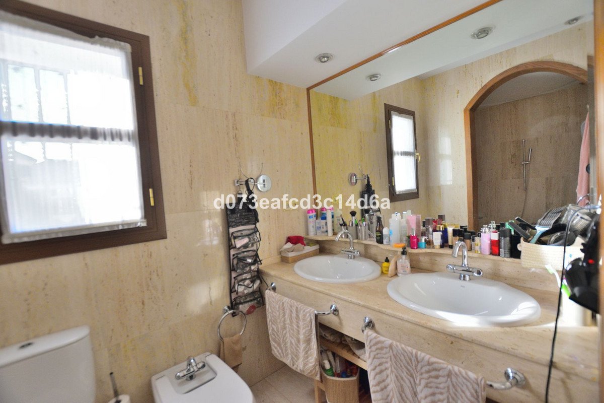 4 Bed Detached Villa in Ronda