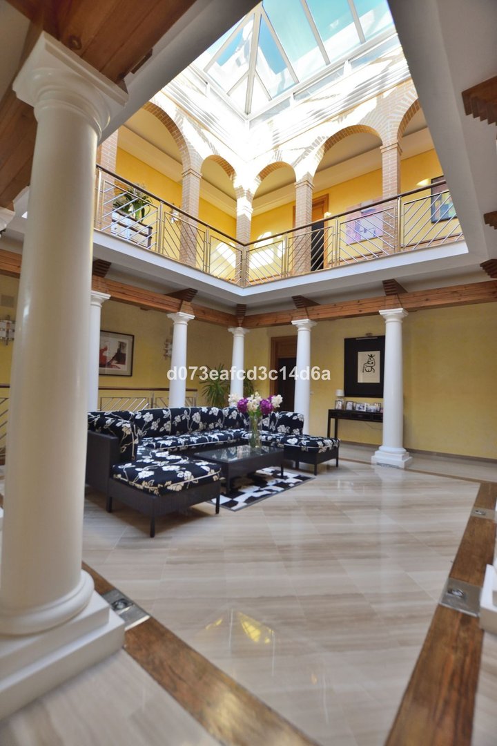 4 Bed Detached Villa in Ronda