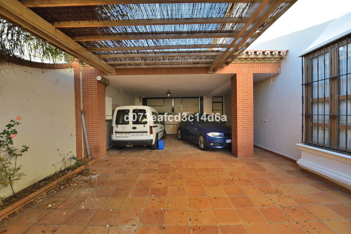4 Bed Detached Villa in Ronda