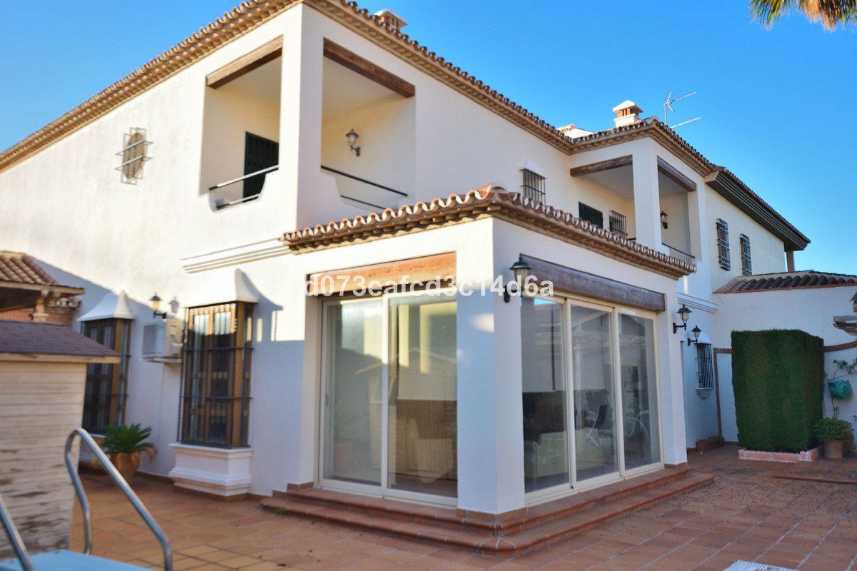 4 Bed Detached Villa in Ronda