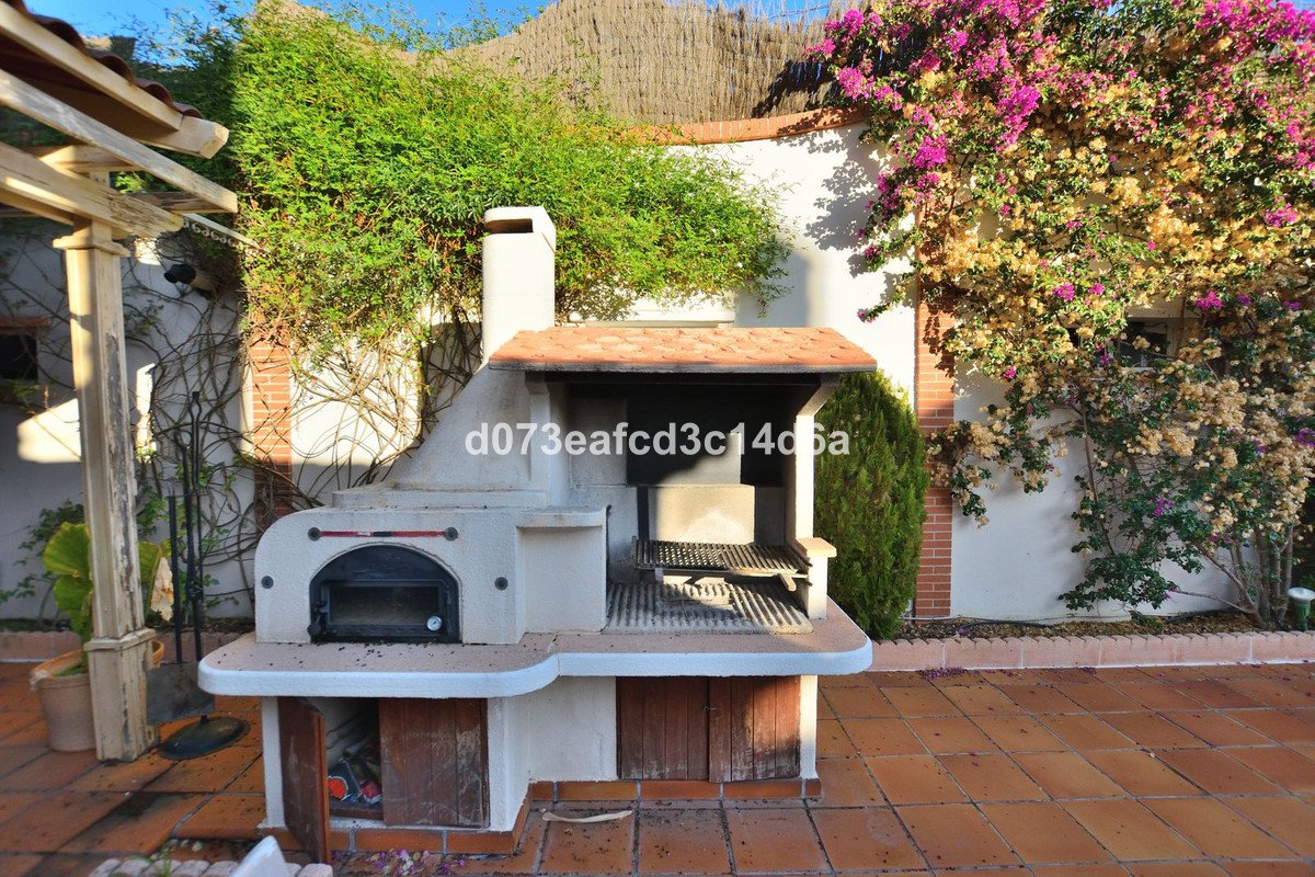 4 Bed Detached Villa in Ronda