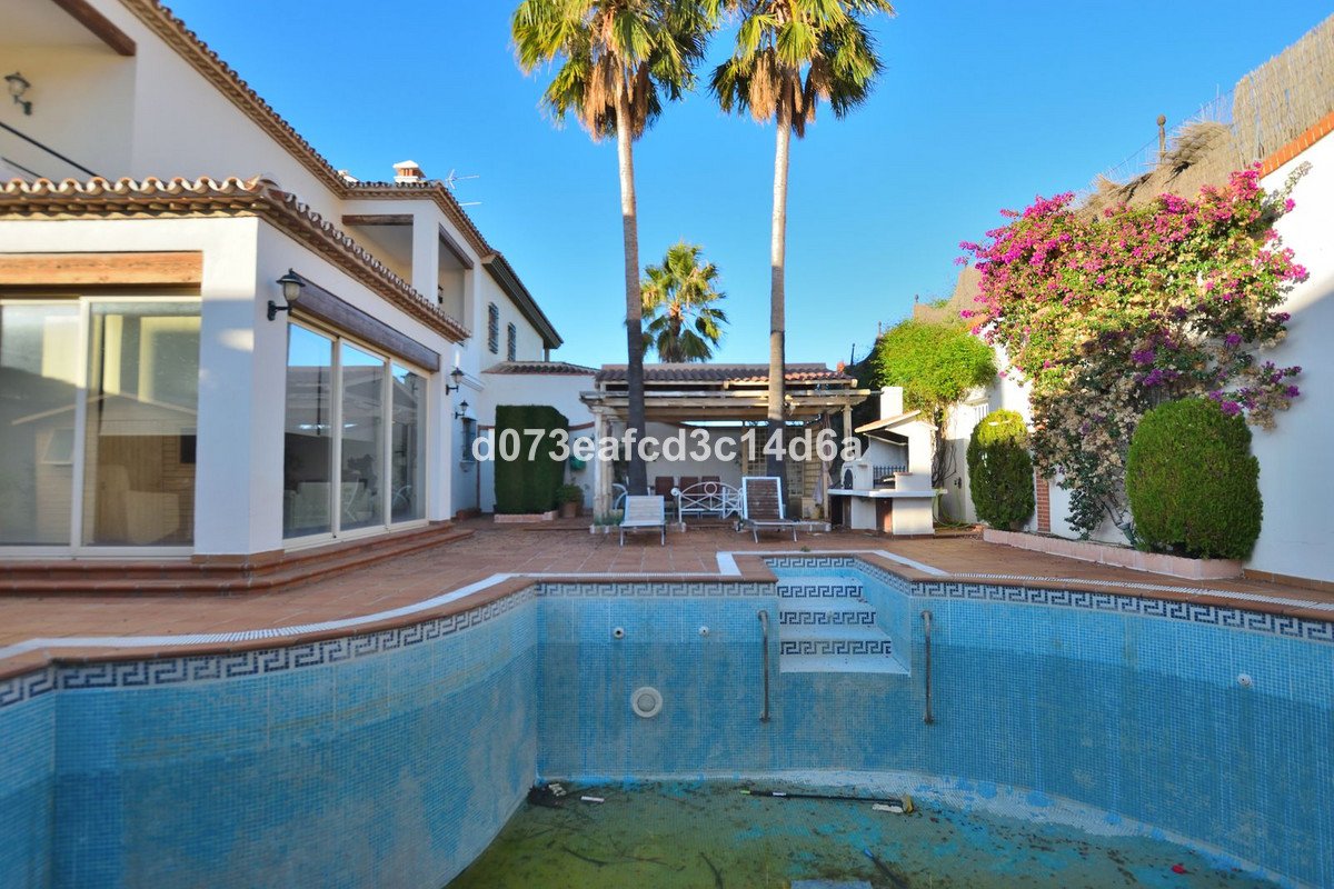 4 Bed Detached Villa in Ronda