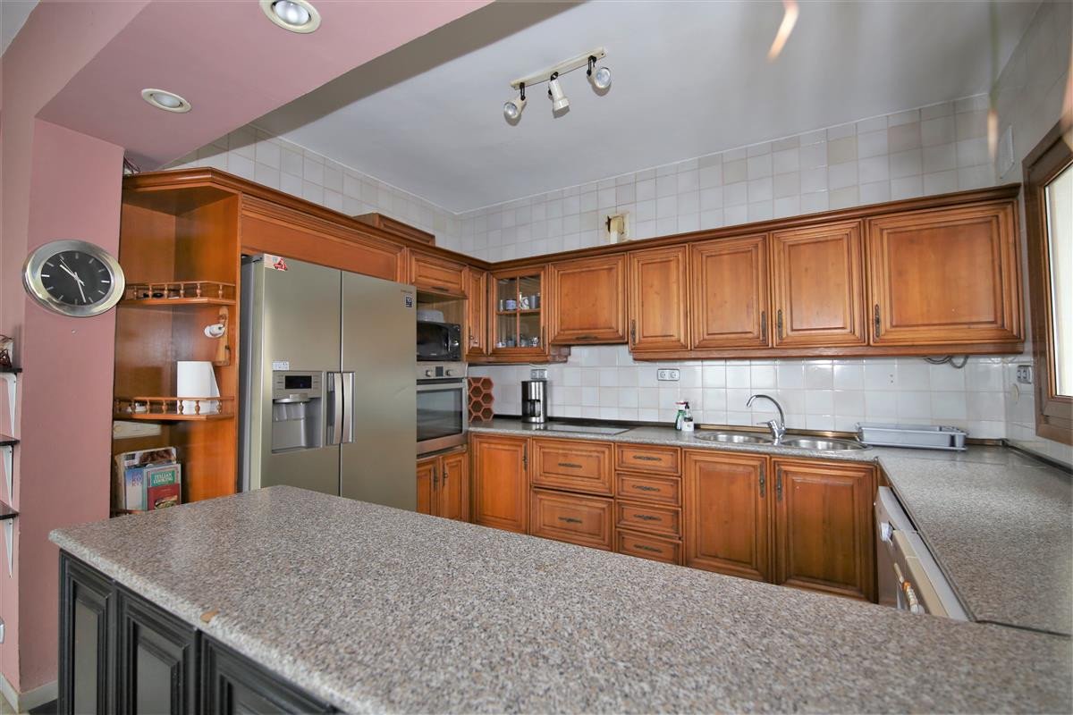 4 Bed Detached Villa in Estepona