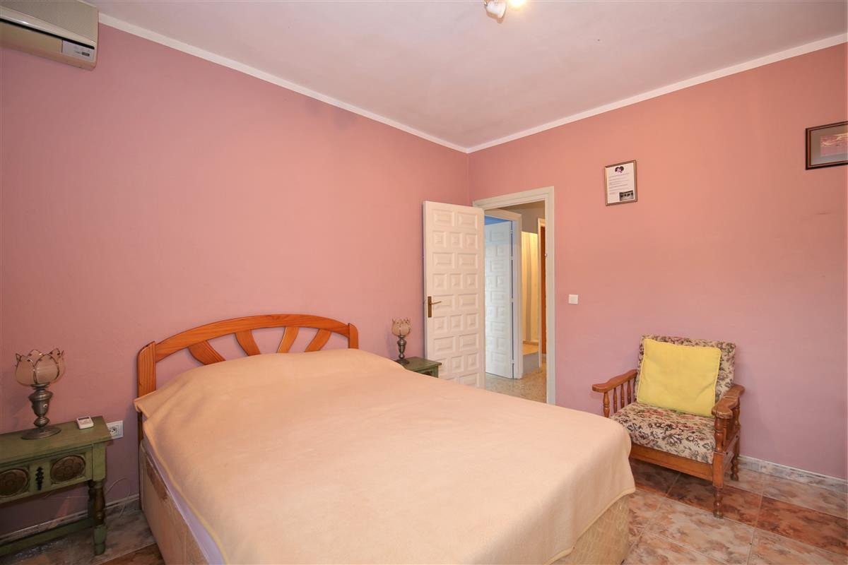 4 Bed Detached Villa in Estepona