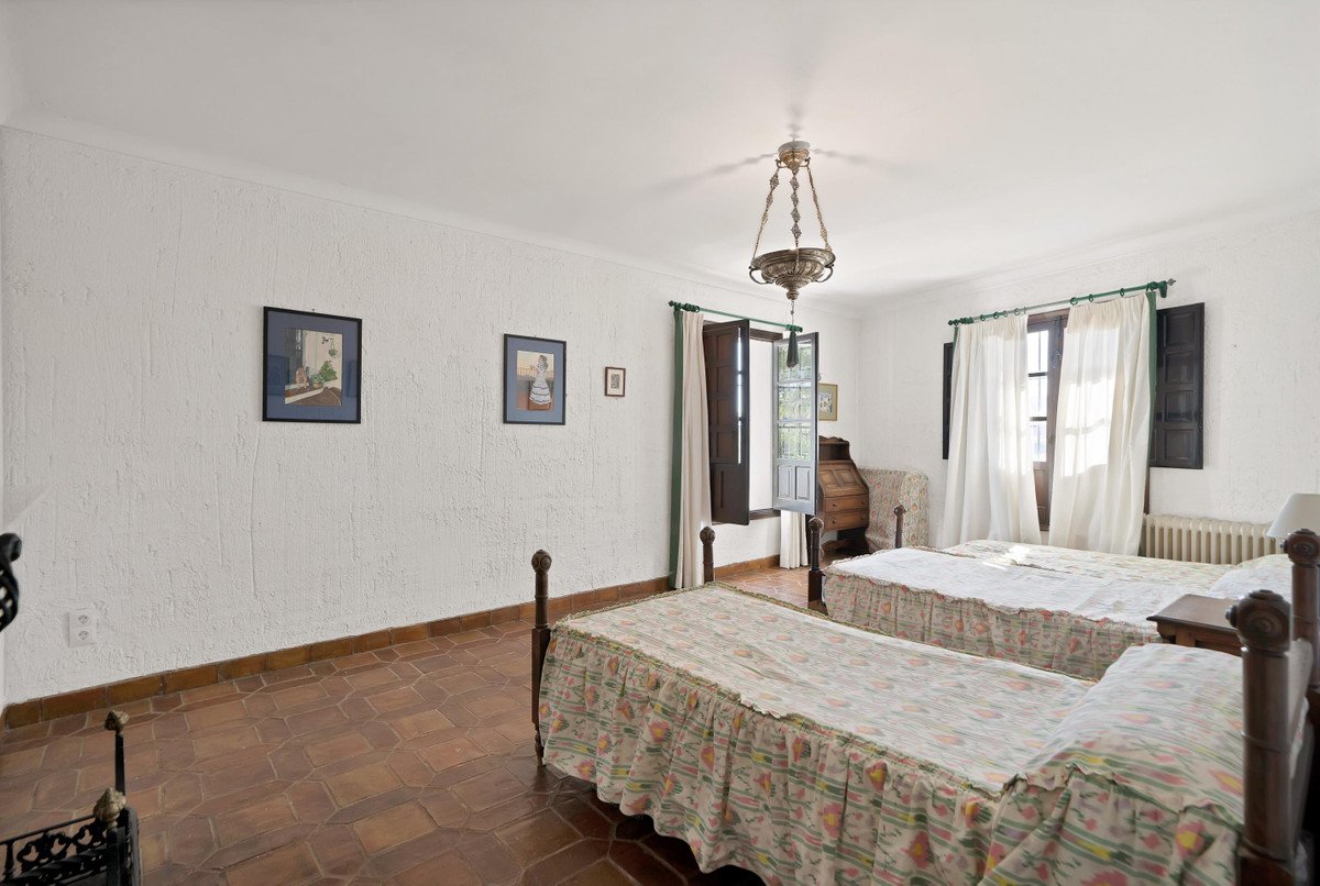 4 Bed Detached Villa in Ronda