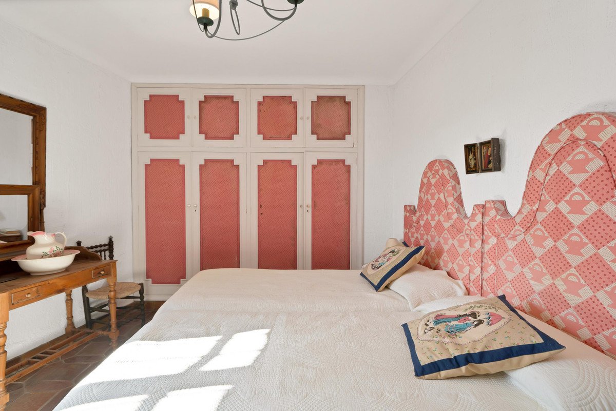 4 Bed Detached Villa in Ronda
