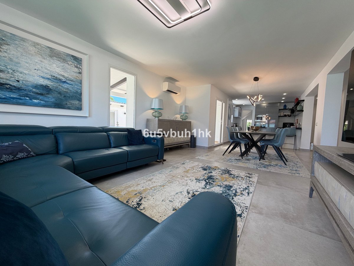4 Bed Detached Villa in Benalmadena Costa