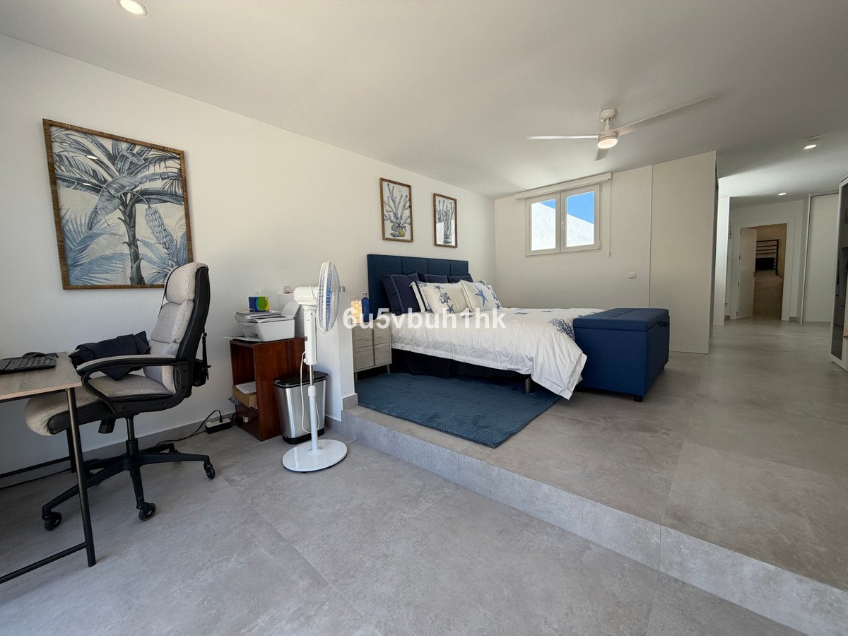 4 Bed Detached Villa in Benalmadena Costa