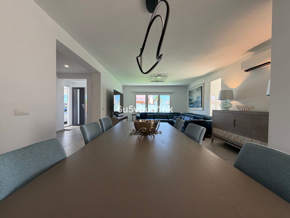 4 Bed Detached Villa in Benalmadena Costa