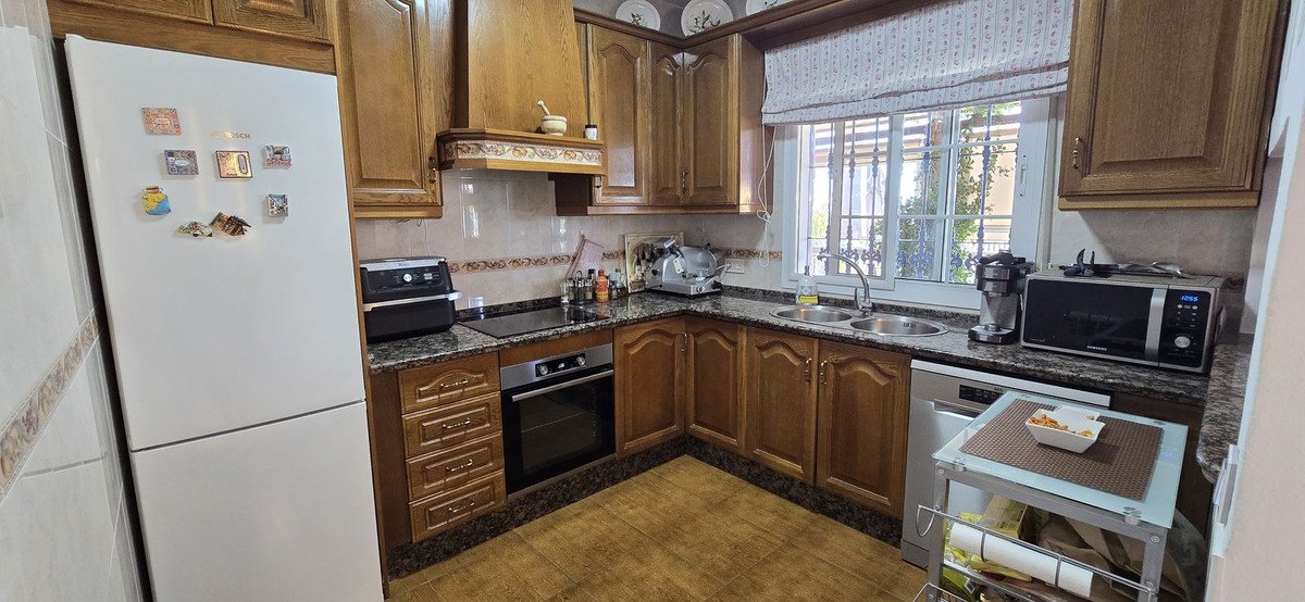 5 Bed Finca - Cortijo in Coín