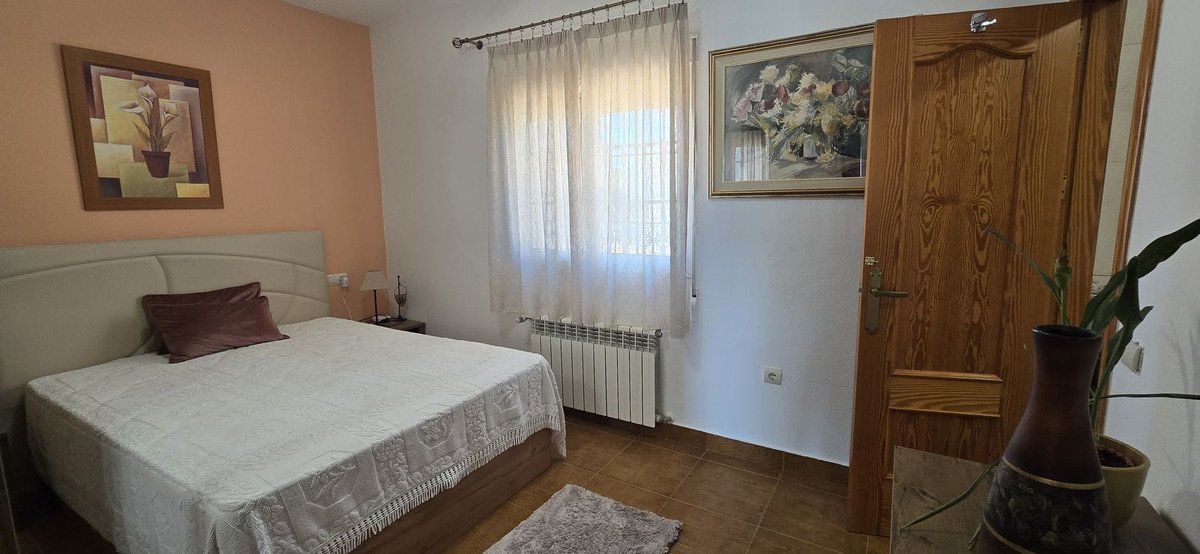 5 Bed Finca - Cortijo in Coín