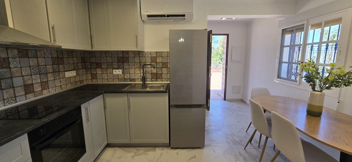5 Bed Finca - Cortijo in Coín