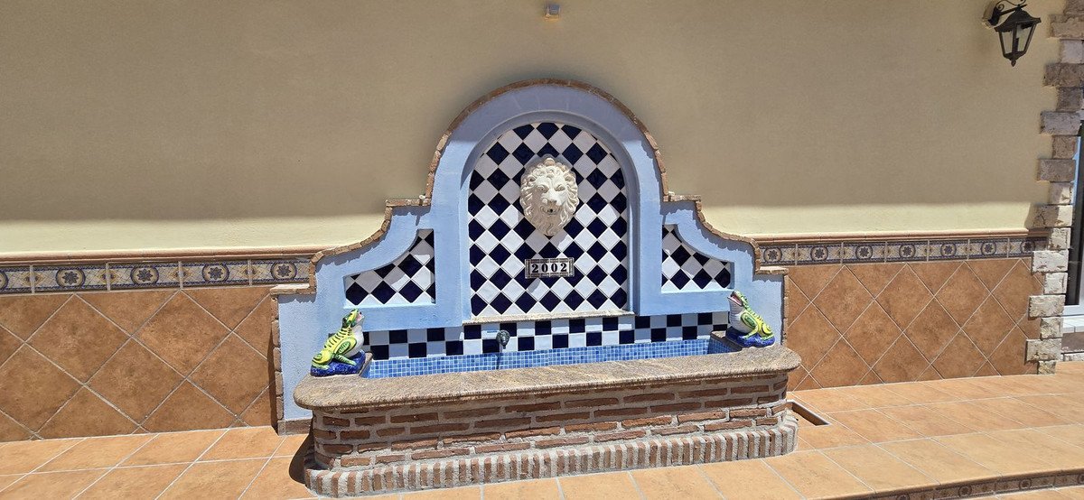 5 Bed Finca - Cortijo in Coín