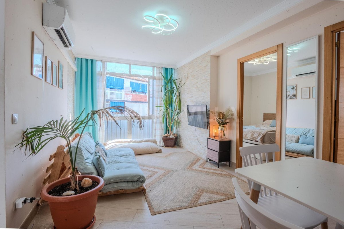 3 Bed Middle Floor Apartment in Fuengirola