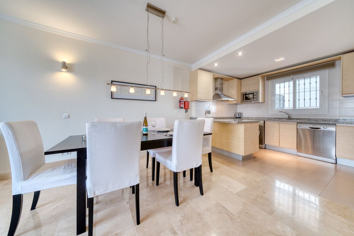 2 Bed Ground Floor Apartment in Calahonda