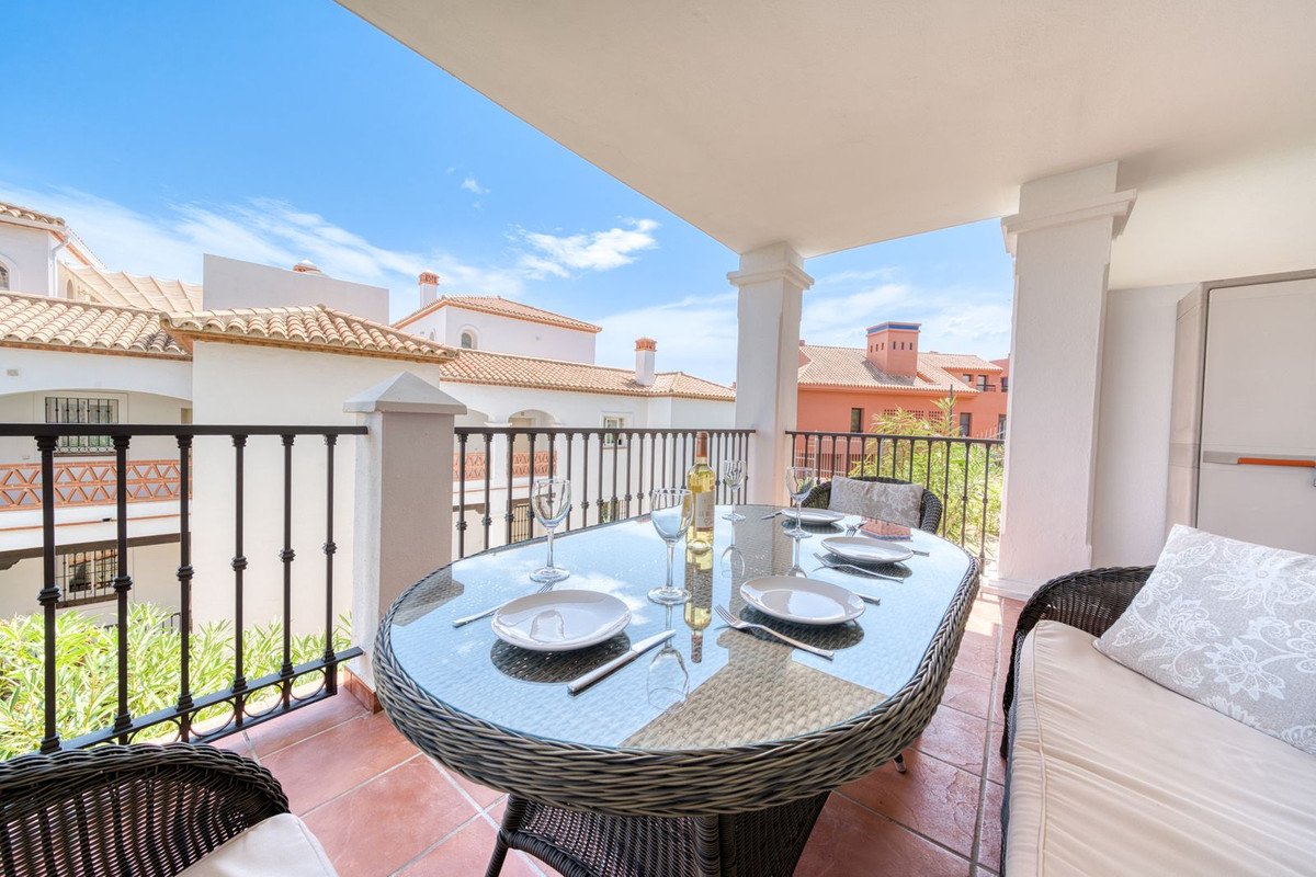 2 Bed Ground Floor Apartment in Calahonda