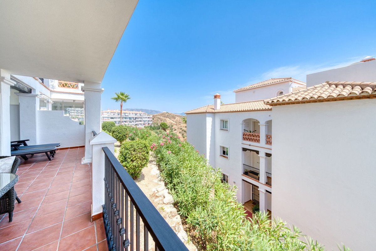 2 Bed Ground Floor Apartment in Calahonda