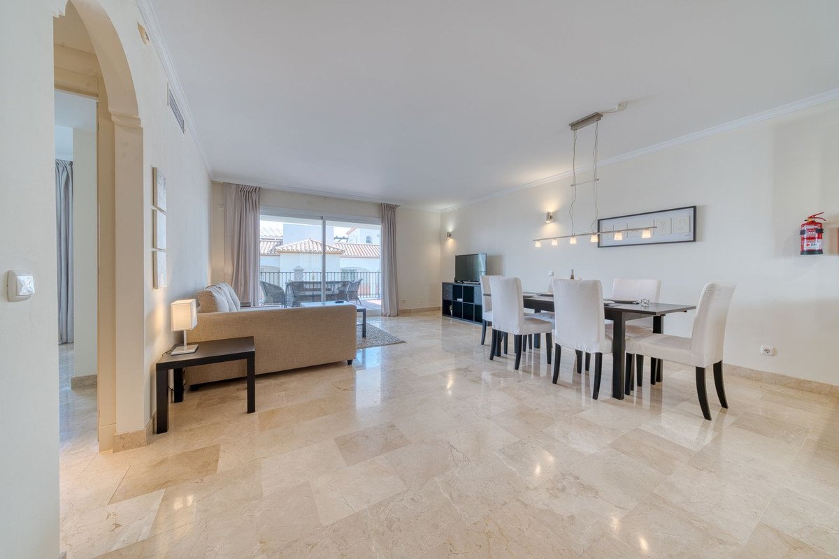 2 Bed Ground Floor Apartment in Calahonda