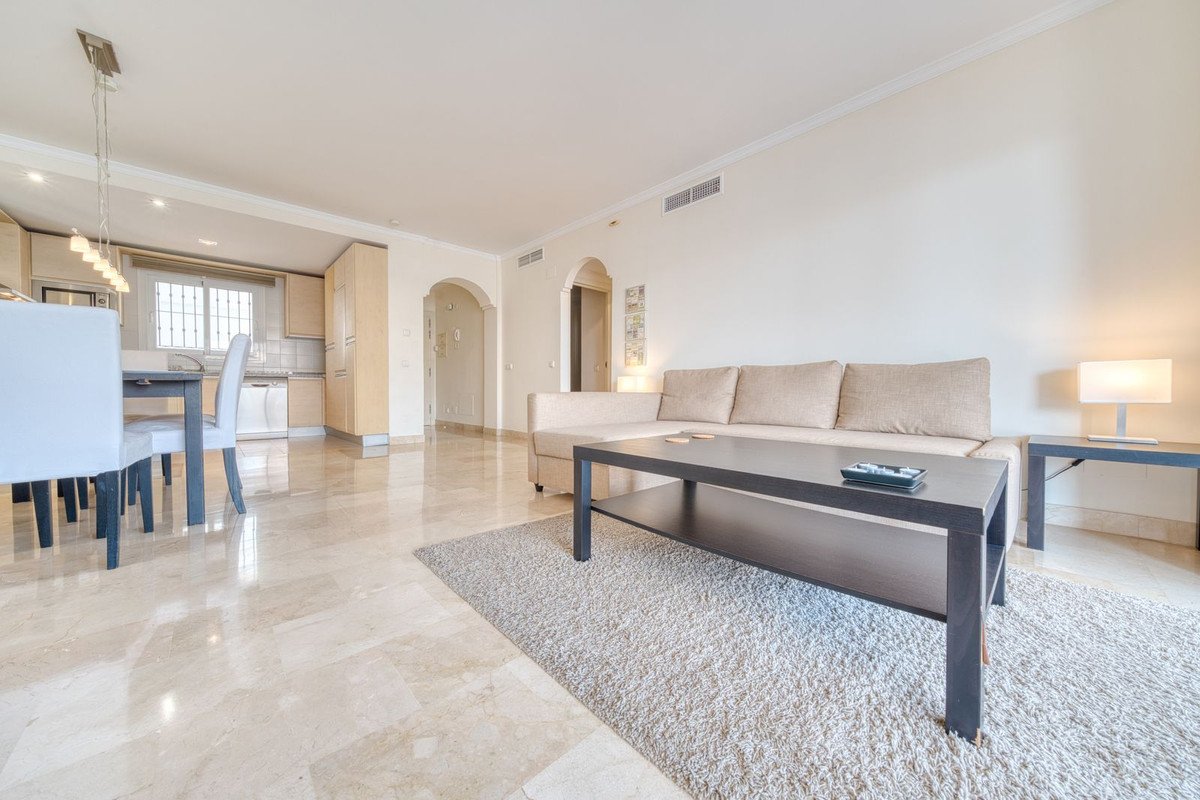 2 Bed Ground Floor Apartment in Calahonda