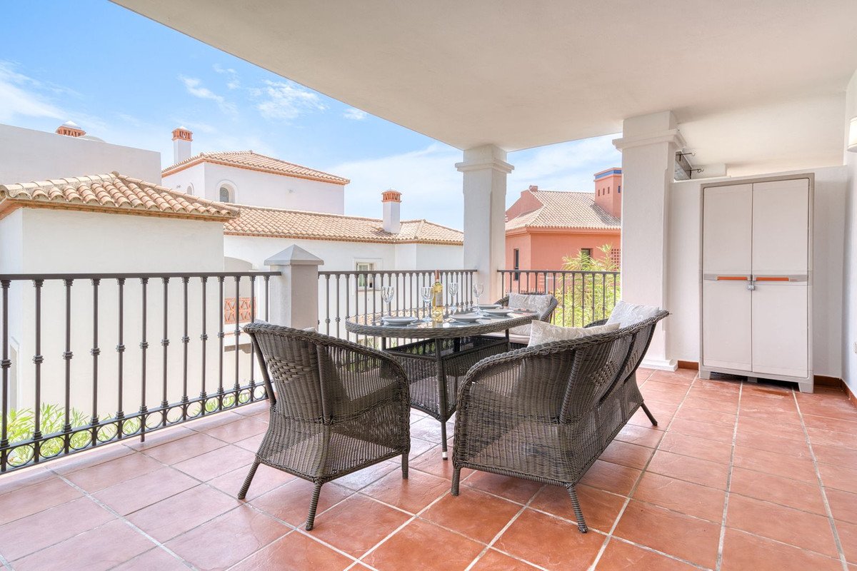 2 Bed Ground Floor Apartment in Calahonda
