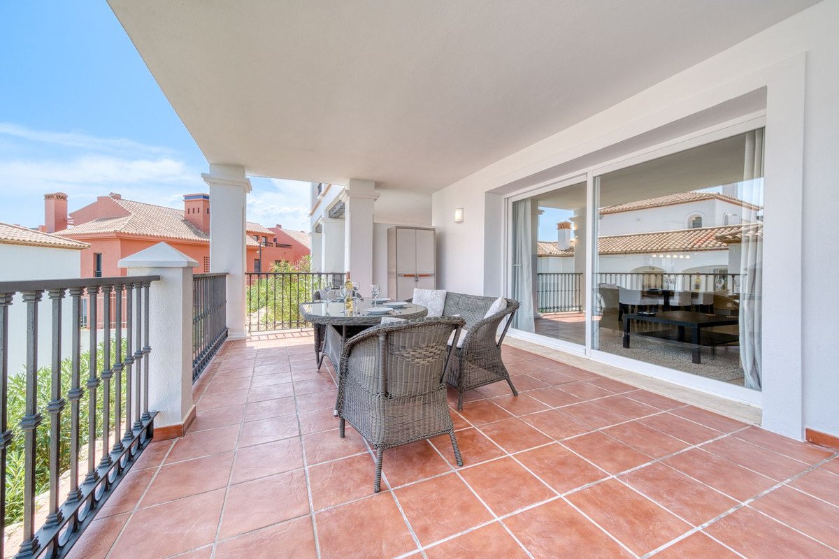 2 Bed Ground Floor Apartment in Calahonda