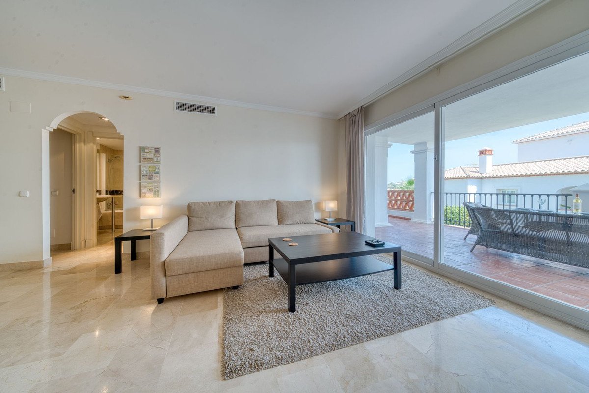 2 Bed Ground Floor Apartment in Calahonda
