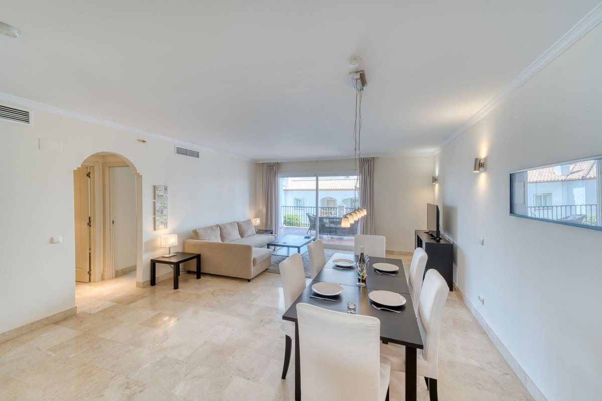 2 Bed Ground Floor Apartment in Calahonda