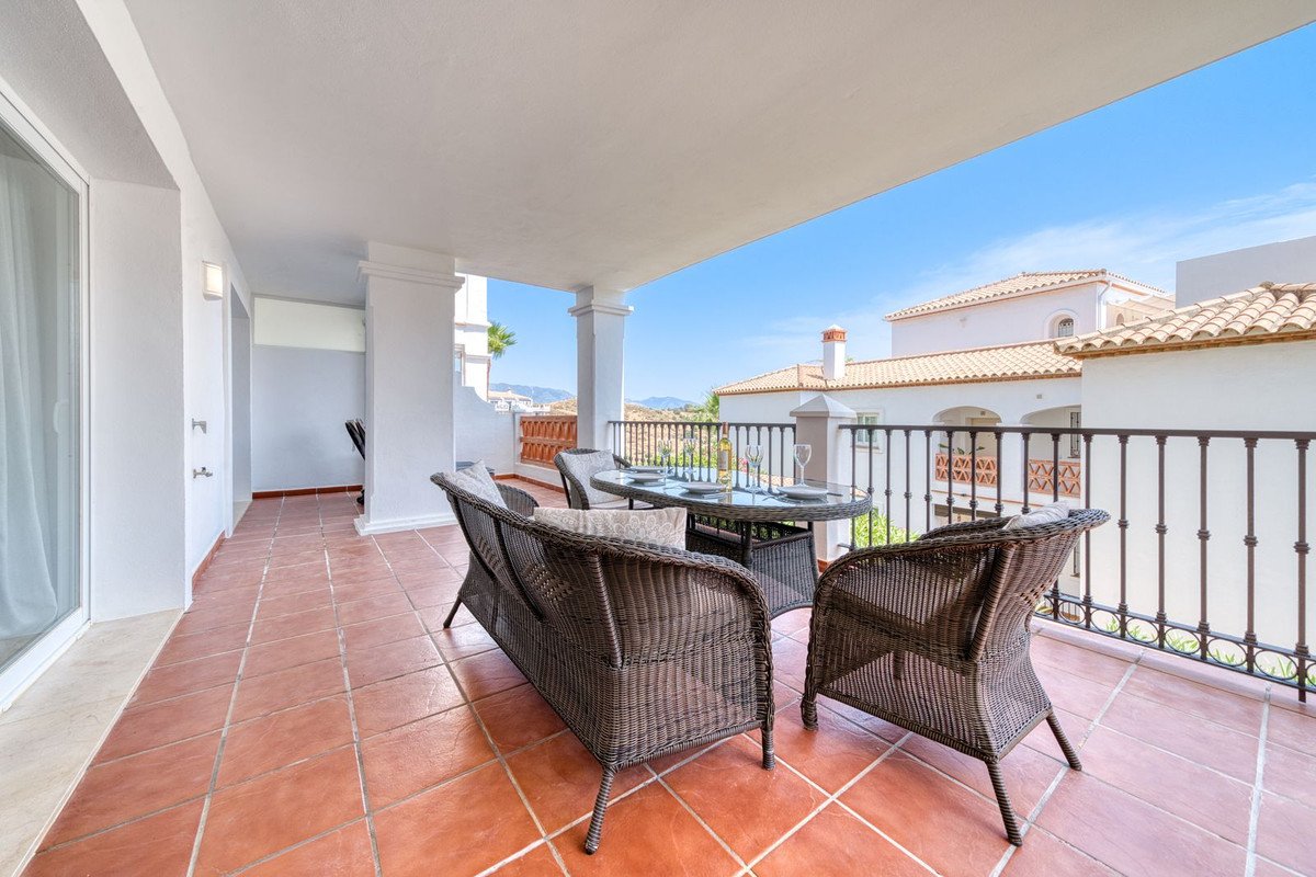 2 Bed Ground Floor Apartment in Calahonda