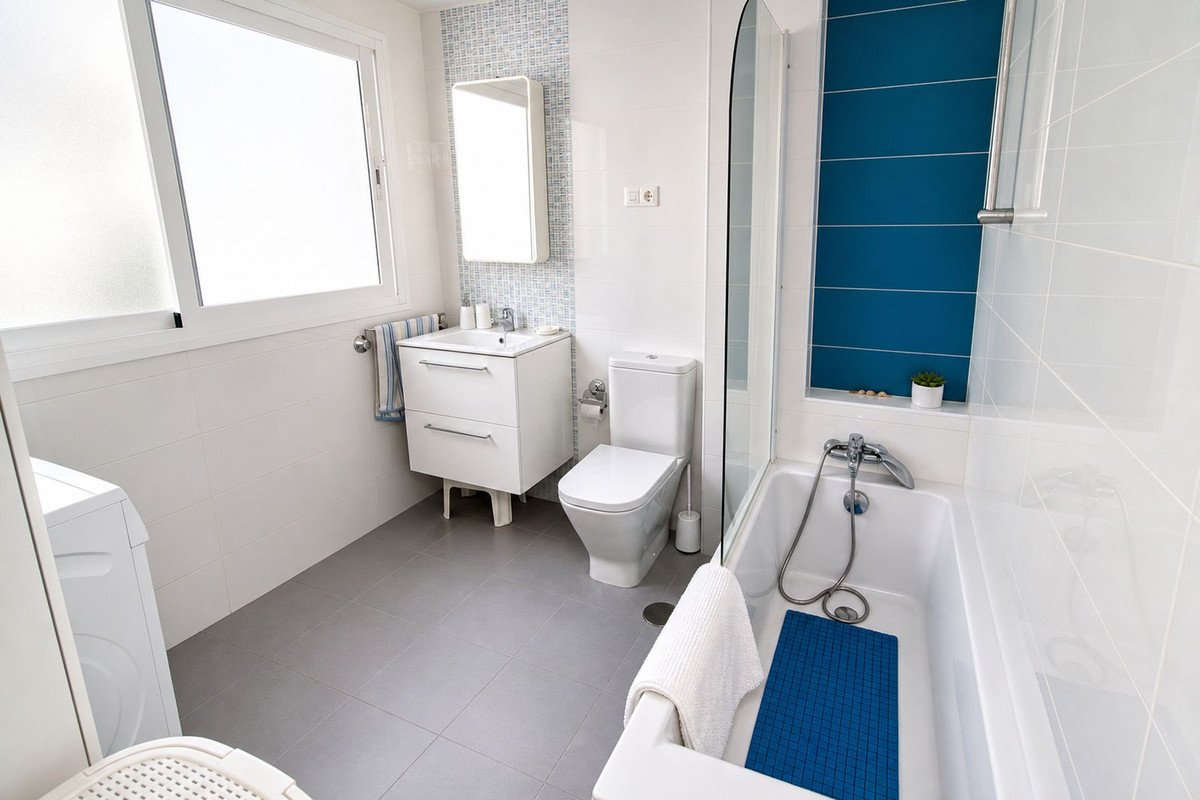 3 Bed Penthouse Duplex in San Luis de Sabinillas