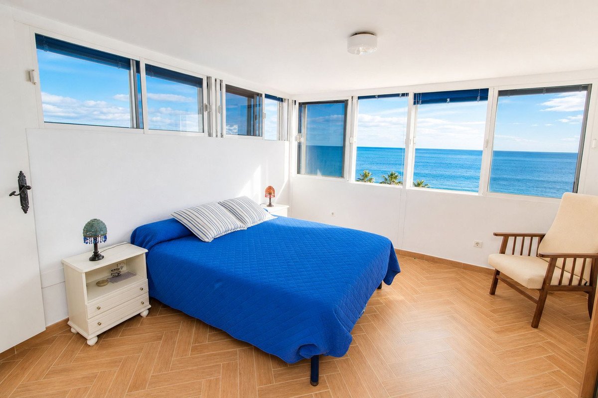 3 Bed Penthouse Duplex in San Luis de Sabinillas