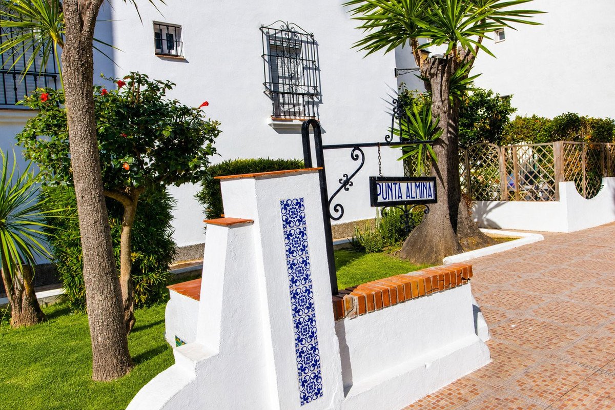 3 Bed Penthouse Duplex in San Luis de Sabinillas