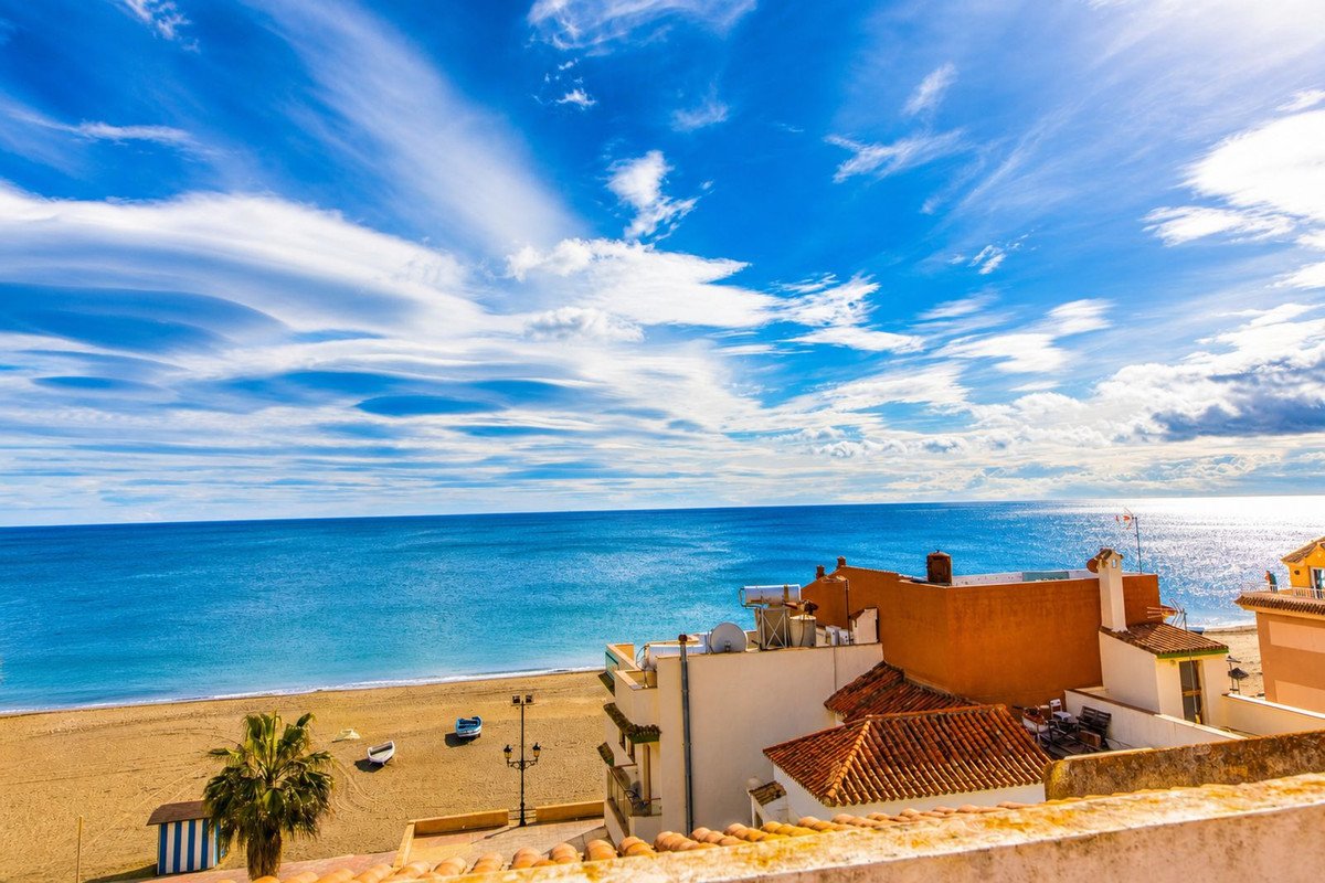 3 Bed Penthouse Duplex in San Luis de Sabinillas