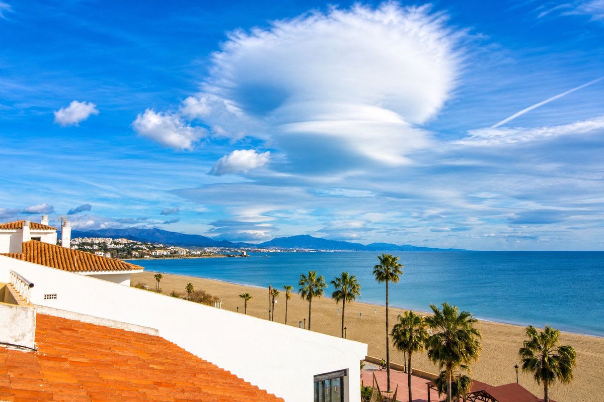3 Bed Penthouse Duplex in San Luis de Sabinillas