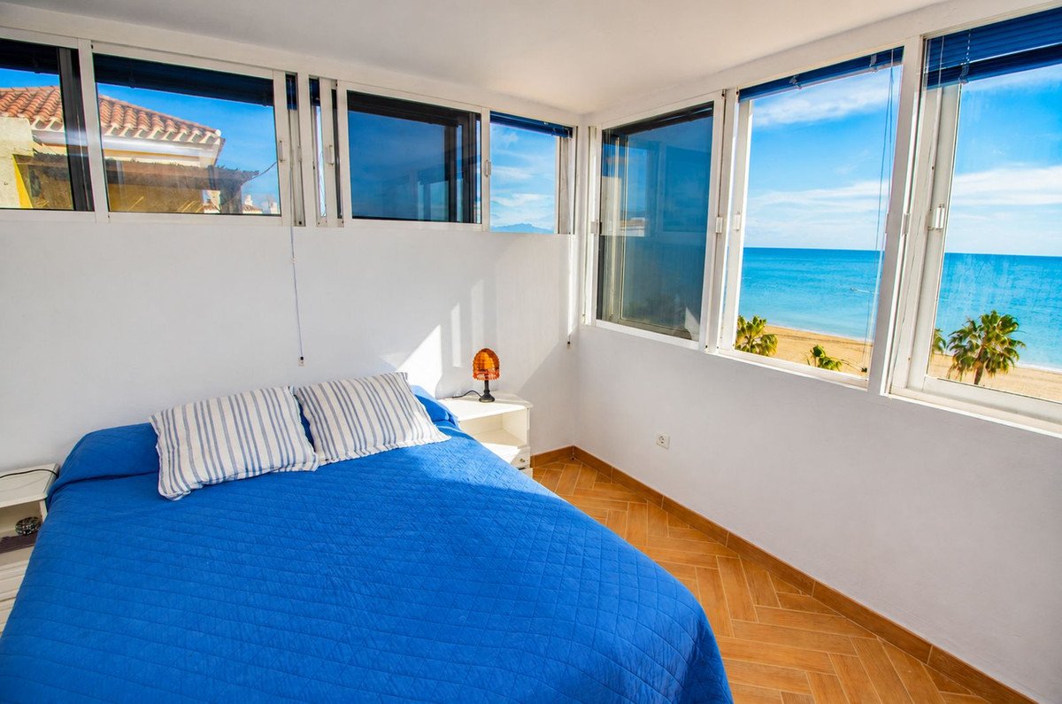 3 Bed Penthouse Duplex in San Luis de Sabinillas
