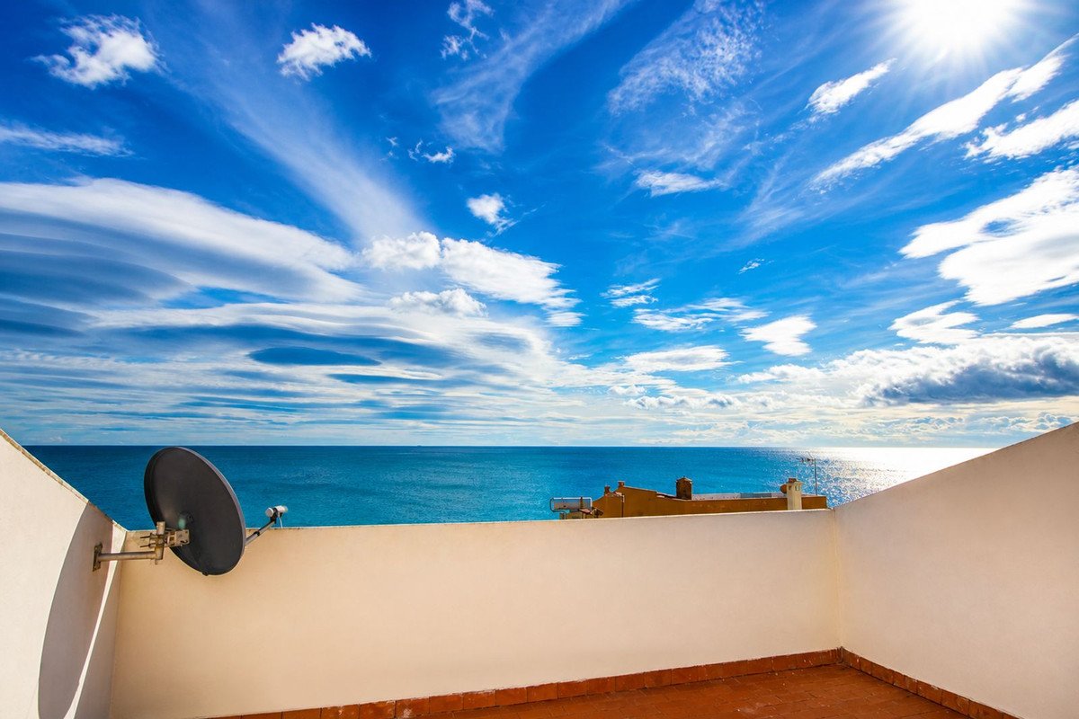 3 Bed Penthouse Duplex in San Luis de Sabinillas