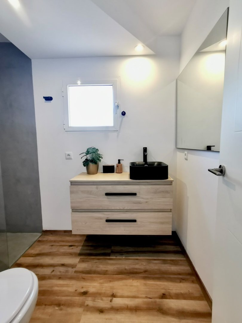 3 Bed Middle Floor Apartment in Estepona