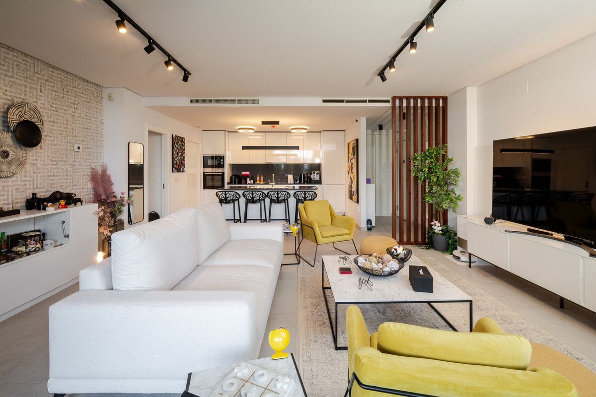 3 Bed Ground Floor Apartment in Benahavís