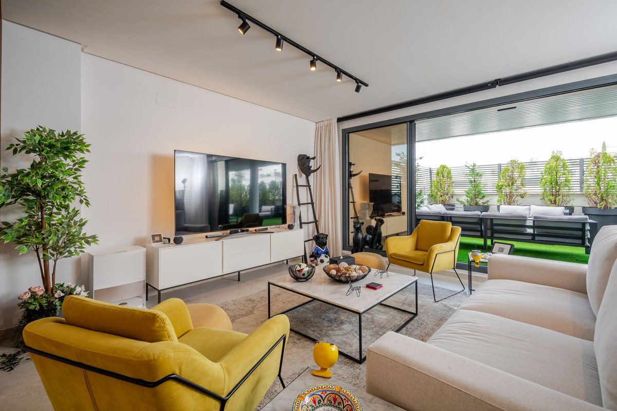 3 Bed Ground Floor Apartment in Benahavís