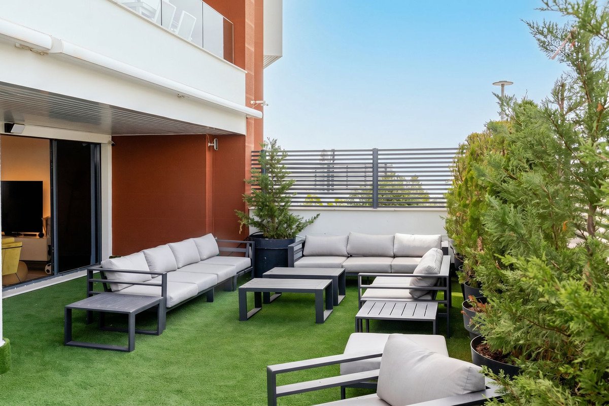 3 Bed Ground Floor Apartment in Benahavís