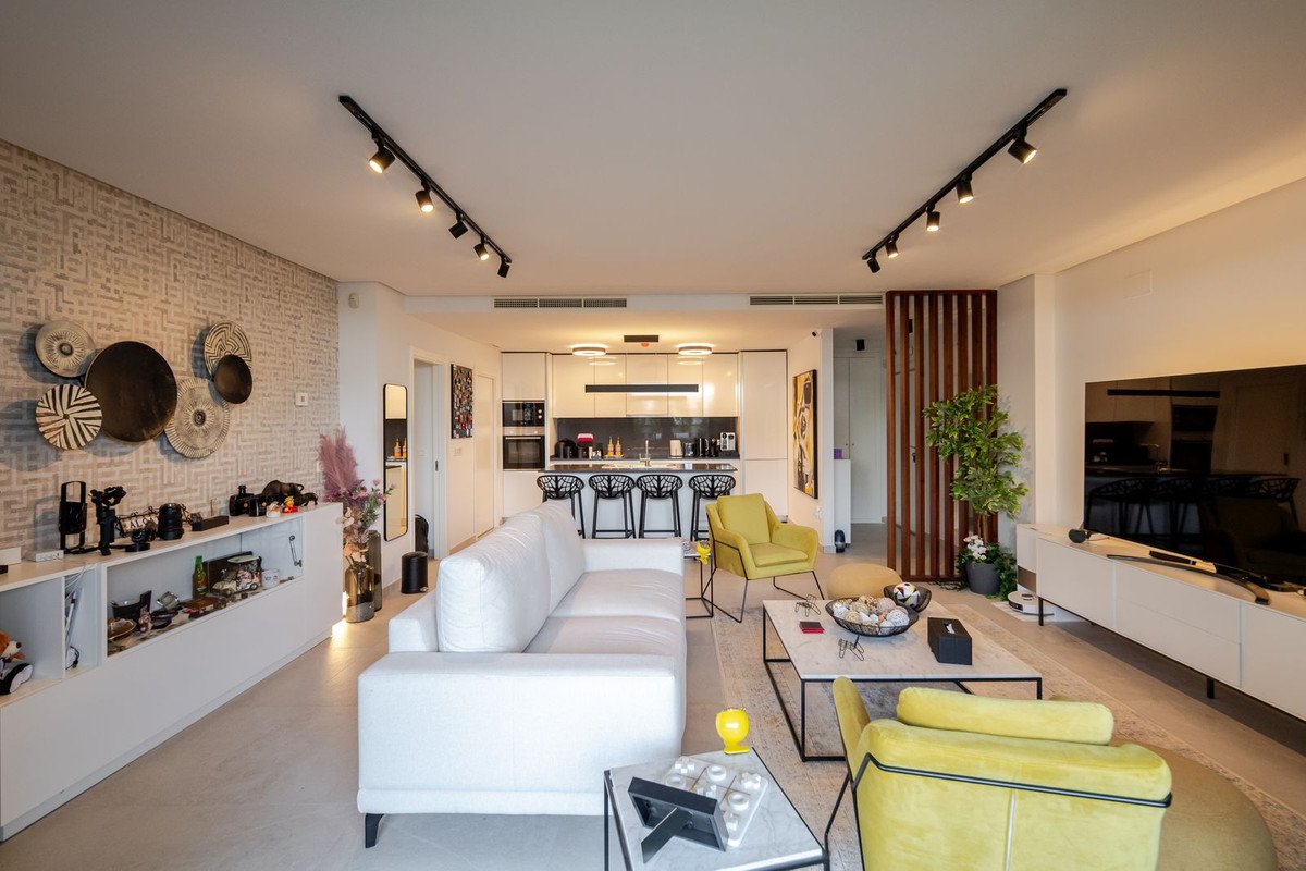 3 Bed Ground Floor Apartment in Benahavís