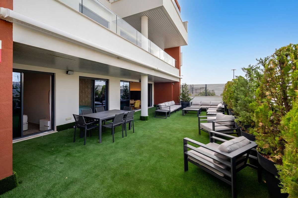3 Bed Ground Floor Apartment in Benahavís