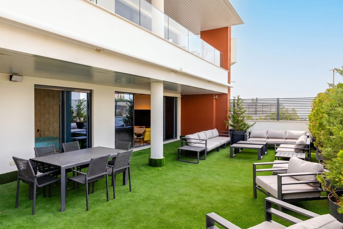 3 Bed Ground Floor Apartment in Benahavís