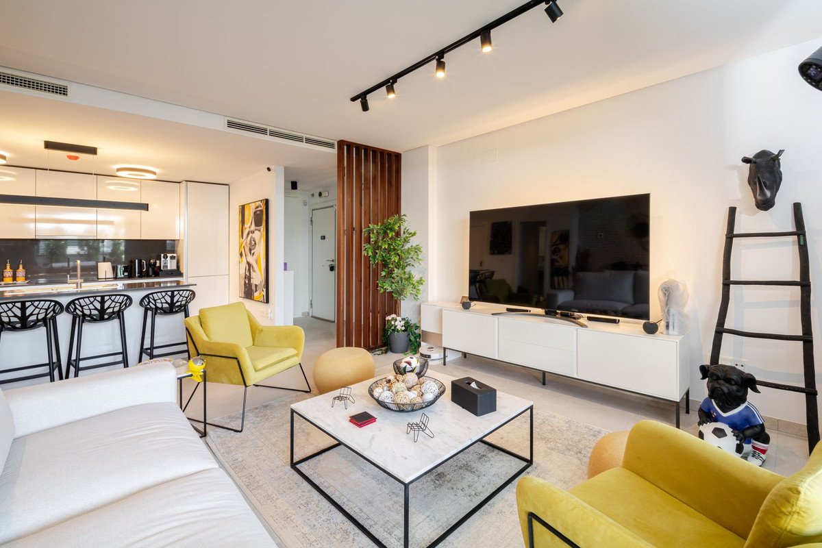 3 Bed Ground Floor Apartment in Benahavís