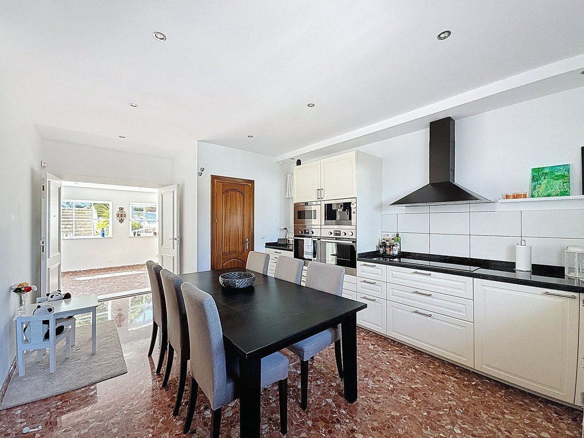 4 Bed Detached Villa in Alhaurín de la Torre