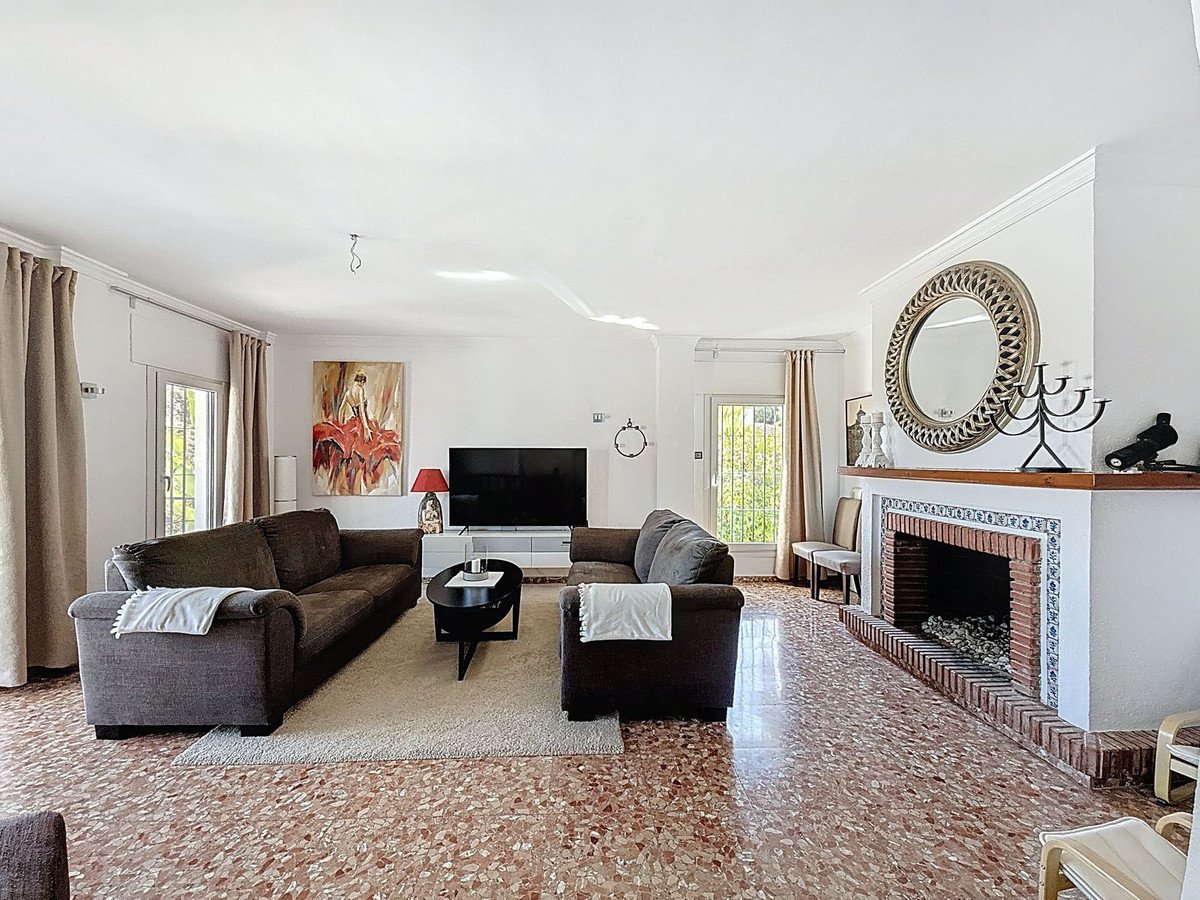 4 Bed Detached Villa in Alhaurín de la Torre