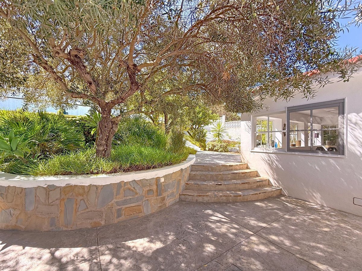 4 Bed Detached Villa in Alhaurín de la Torre