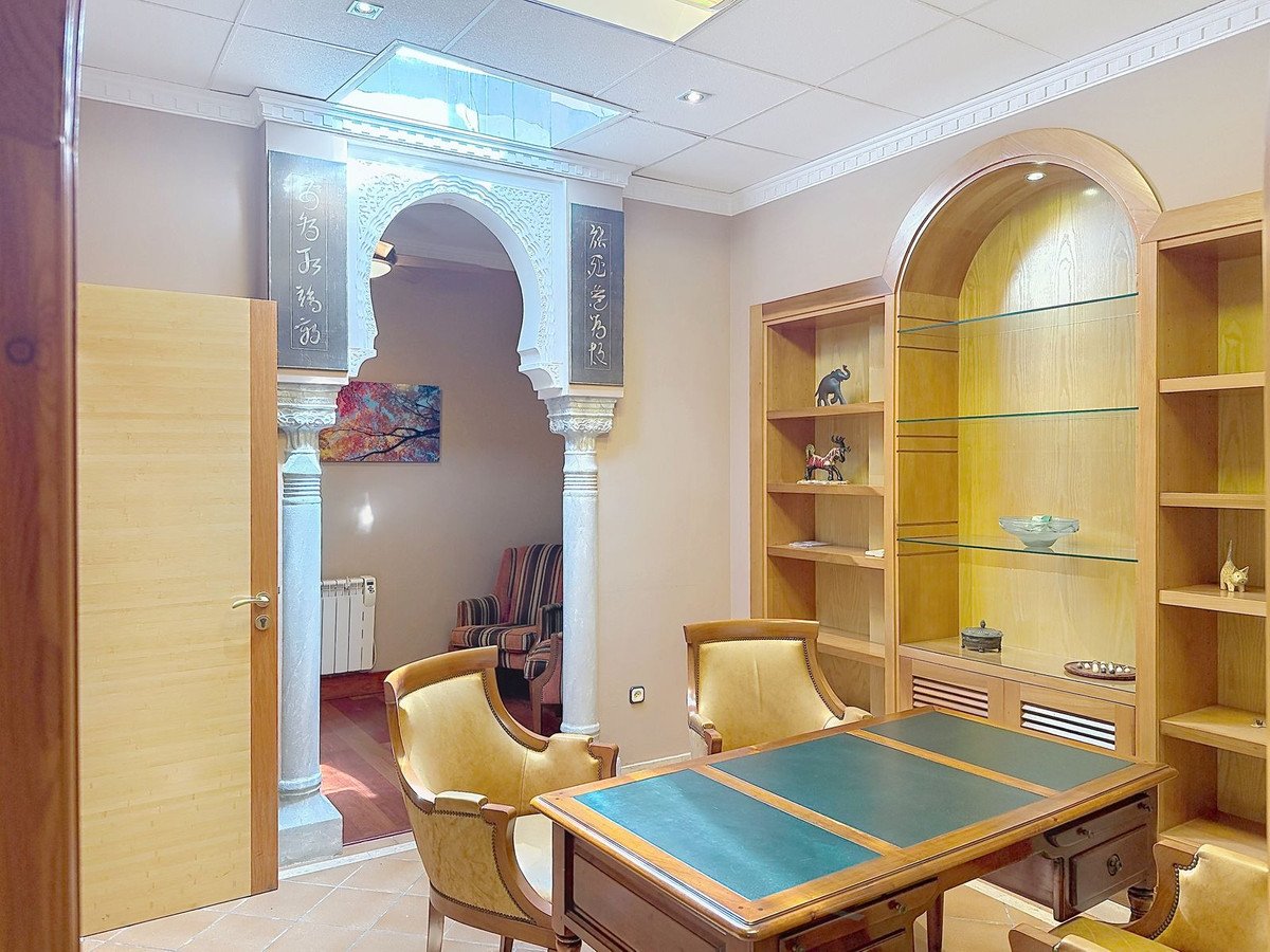 5 Bed Townhouse in Málaga Este