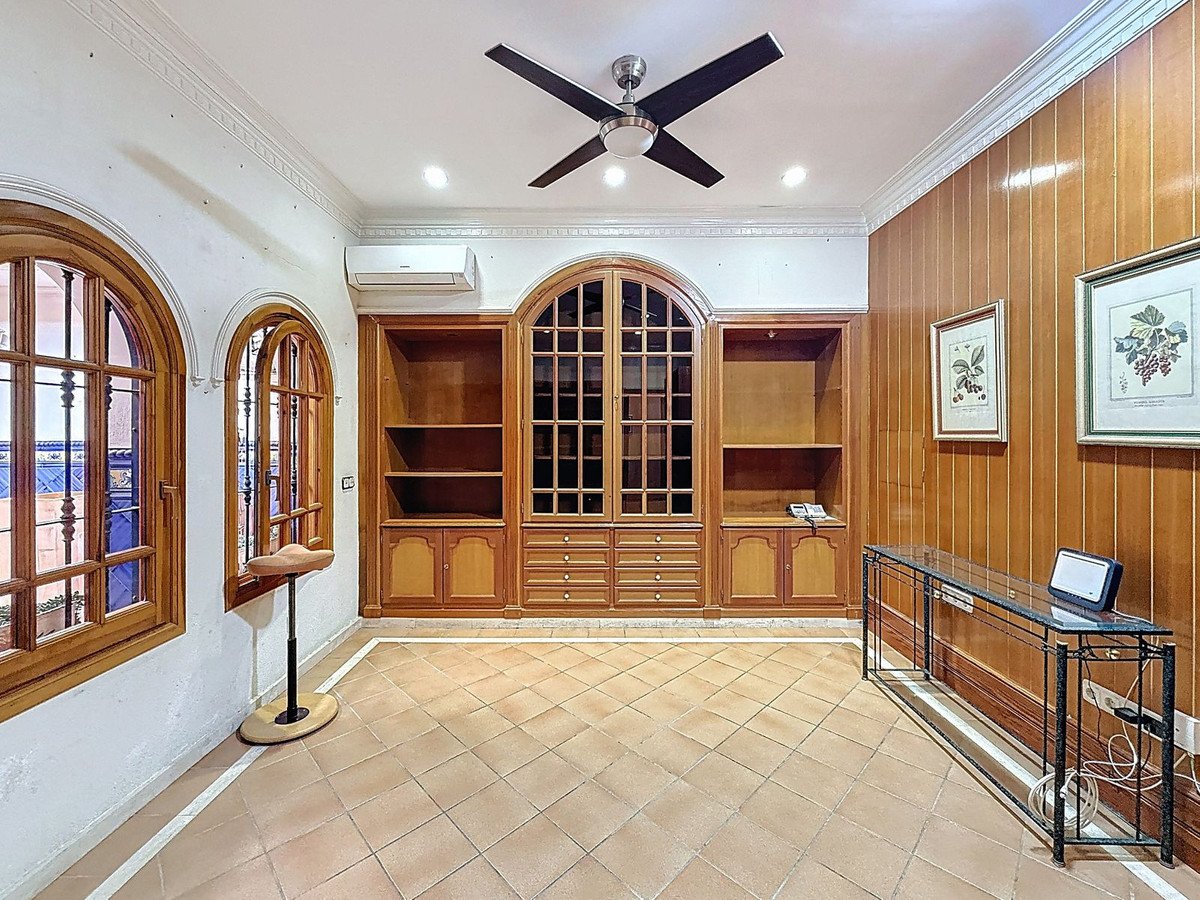 5 Bed Townhouse in Málaga Este